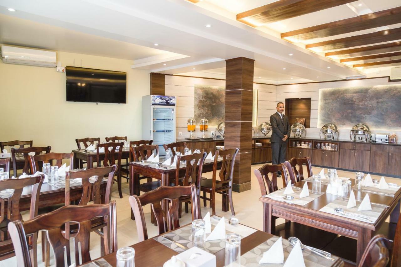 Ganapati Airport Hotel Kathmandu Exterior photo